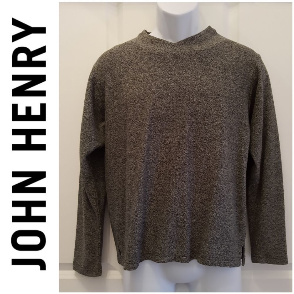 John Henry High V-Neck